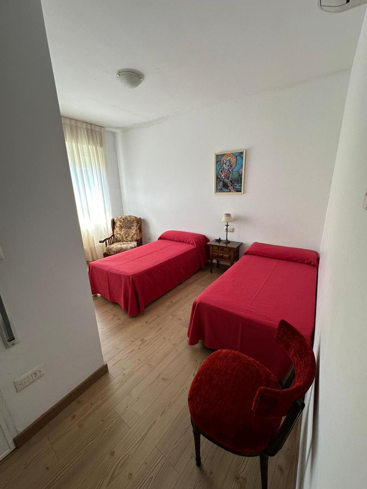 Hotel Amandi او غروف المظهر الخارجي الصورة